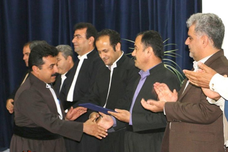 از كارگران نمونه شهرستان پاوه تجليل به عمل آمد