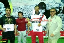حسن كريم پور مقام نخست مسابقات پرس سينه قهرماني غرب كشور را كسب كرد