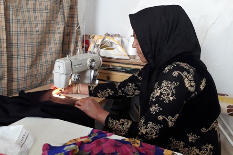 تحقق اقتصاد مقاومتی با یکدستگاه چرخ خیاطی