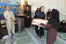 از معلمان برتر استانی در حوزه های آموزش، تربیت بدنی و آموزش خانواده و مدیران و عوامل اجرایی مدارس مروج سلامت پاوه تجليل به عمل آمد