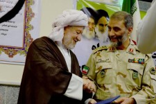 ماموستا قادری: هر کردی داعش نیست و اگر کردی هم داعش شد، دیگر کرد نیست/ هیچ کُرد باشرفی فکر داعش را نمی پذیرد 