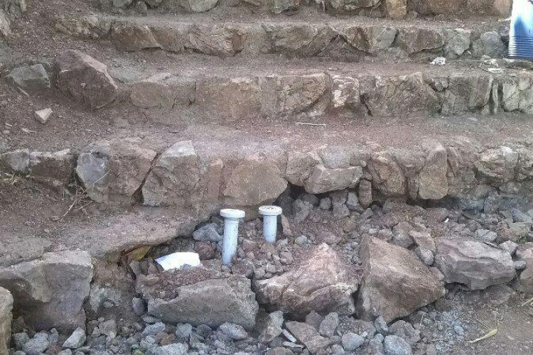 اصلاح و بازسازی 500  متر شبکه توزیع آب در نودشه