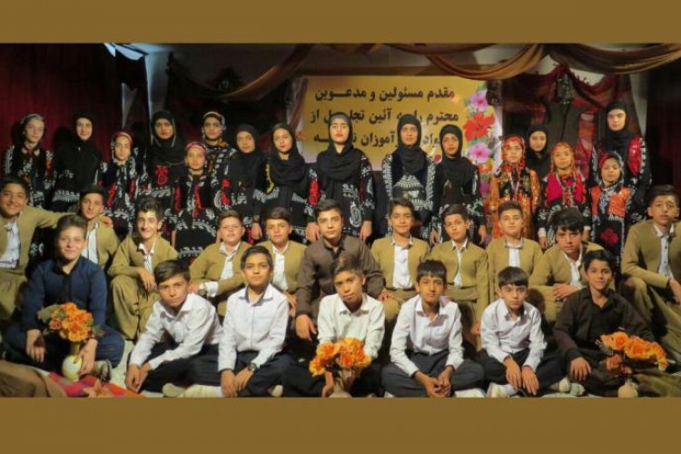 برگزاري کلاسهای آموزشی و هنری و مراسم تجلیل از خانواده هنر جویان و هنرآموزان در نودشه