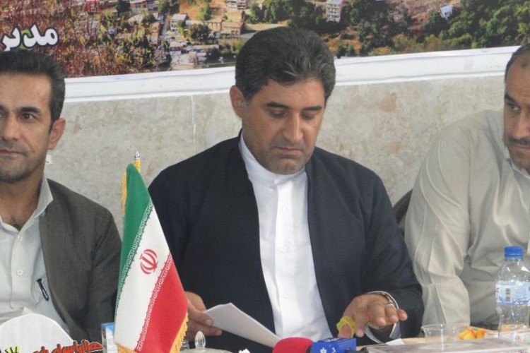 برگزاري  جلسه هم اندیشی شهاب نادری با فرهنگیان شهرستان پاوه 