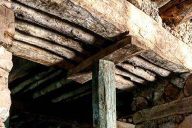 حوض "پير" حوض قديمي روستاي هجيج شهرستان پاوه