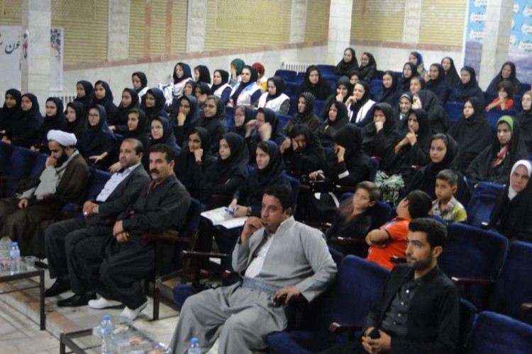 يادواره شهداي حوزه اي بسيج خواهران حضرت خديجه شهرستان پاوه برگزار شد