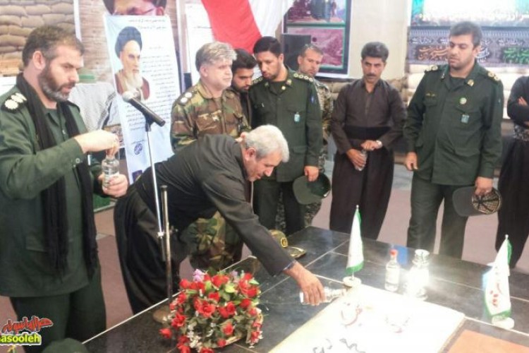 مزار شهدای پاوه غبار روبی و عطرافشانی شد