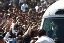 روایتی از بوسیدن روی ماه