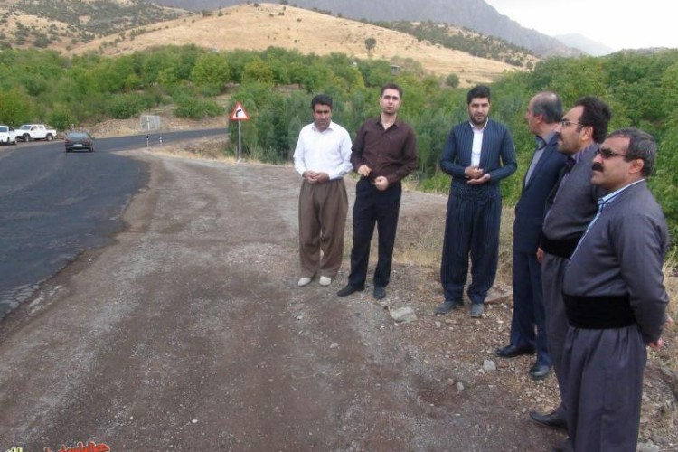 عملیات اصلاح یکی از نقاط حادثه خیز  محور روانسر - پاوه آغاز شد