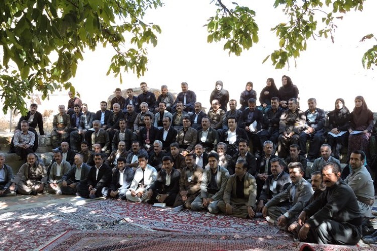 رهروان پیشکسوت علم و دانایی شهرستان عرصه خدمت را به نسل جوان واگذار کردند