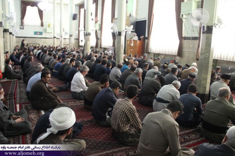  گزارش تصویری از اقامه نماز جمعه اين هفته در پاوه