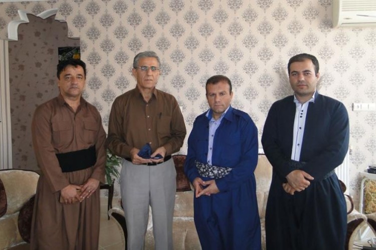 برگزاری نشست با اصحاب رسانه در خصوص مشارکت در یک "کمپین زیست محیطی"/تهیه 3 هزار عدد کیسه زباله مخصوص خودرو