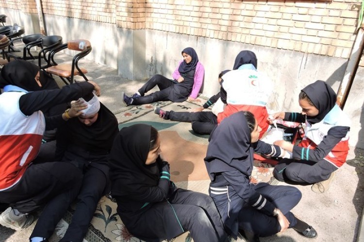 مانور پدافند غیرعامل در مدارس شهرستان پاوه اجرا شد