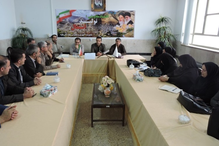 13 آبان برگی زرین، مقطعی حساس و نقطه عطفی در تاريخ ملت ايران است