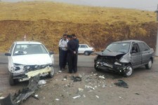 زخمی شدن چند نفر ، در اثر تصادف در محور تازه آباد سه ر یاس 
