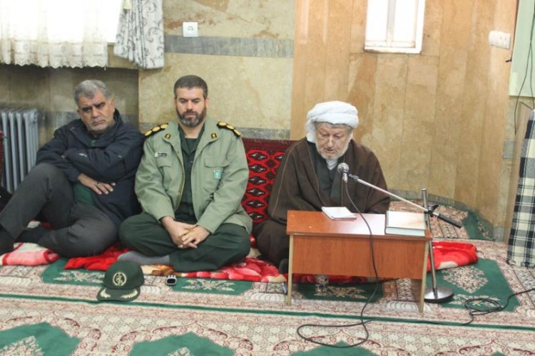  امام جمعه پاوه : بسیج، خاری در چشم دشمنان است
