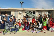 اجراي برنامه هاي شاد و مفرح براي كودكان زلزله زده توسط مربیان مهد کودک و پیش دبستانی باران پاوه