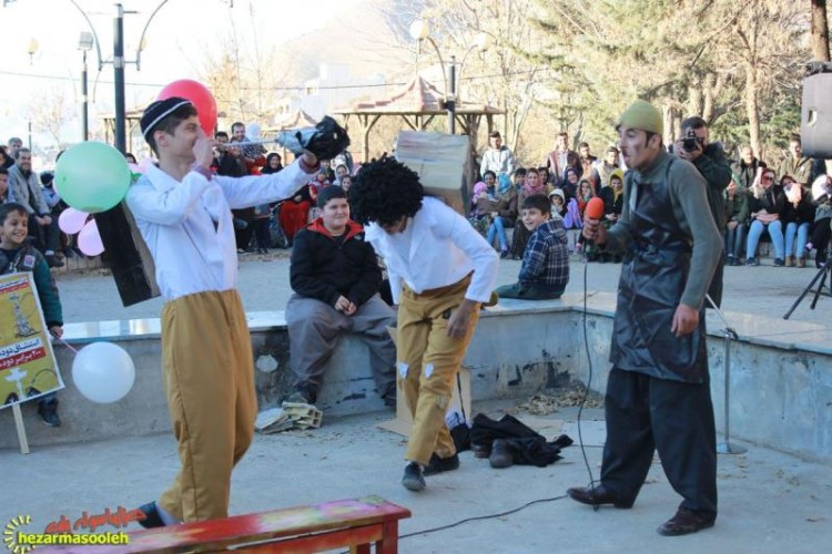 تئاتر خیابانی”ما به اعتیاد نه می گوییم”در پاوه اجرا شد