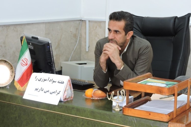 سوادآموزان شهرستان پاوه در مراکز درمانی رایگان ویزیت می شوند