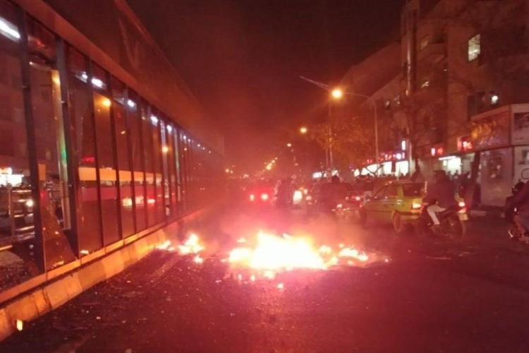 نوک پیکان اغتشاشات کجا را هدف گرفته است؟