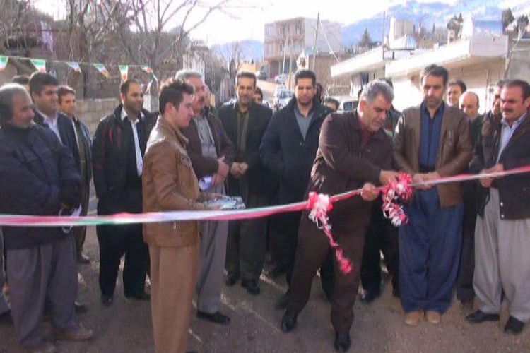  افتتاح 13 طرح عمرانی همزمان با سومین روز از دهه فجر در پاوه