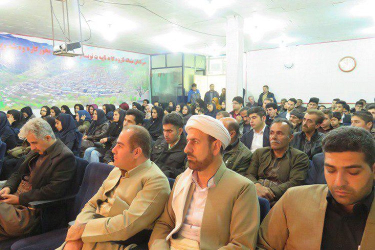  جشنواره تجليل از دانش آموزان برتر درسي و آزمون پيشرفت تحصيلي مدارس شهر نودشه برگزار شد