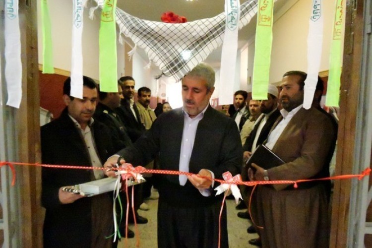 افتتاح نمایشگاه دانش آموزی مدرسه انقلاب در مدارس پاوه