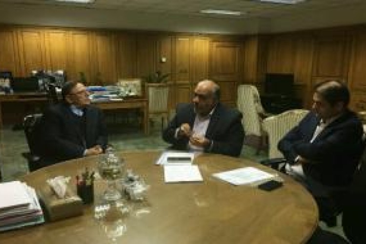 زلزله زدگان نگران استمهال وام‌های بانکی نباشند