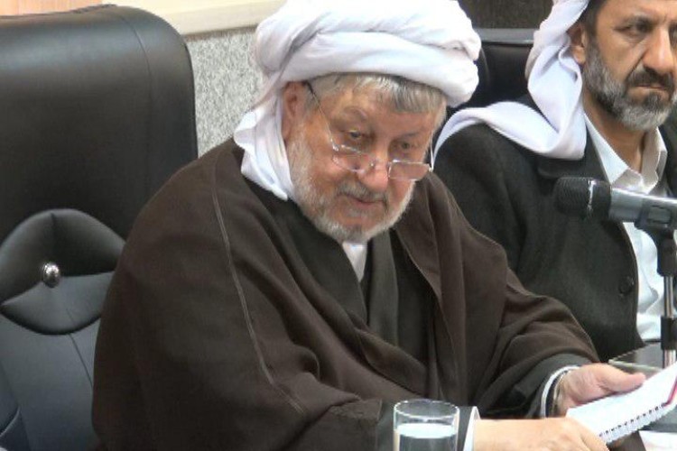 ماموستا قادری : در جهت اجرای فریضه امربه معروف و نهی از منکر از هر وقت و زمانی بهره بگیریم 