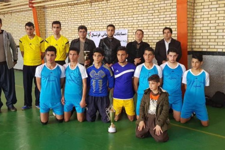 قهرمانی تیم پلیس+۱۰ در لیگ فوتسال جوانان شهرستان پاوه                            