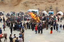  برپایی آیین وجشن استقبال از بهار طبیعت در روستاي ساتياري پاوه+تصاوير