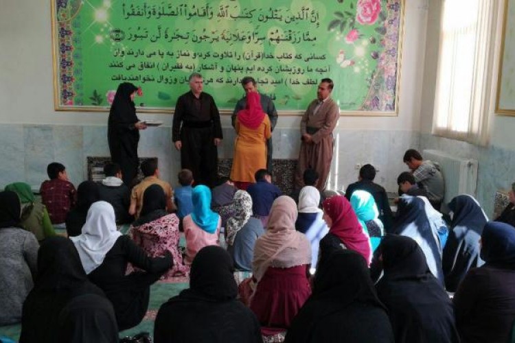 برگزاري مراسم تجلیل از برندگان جشنواره قرآن مددجویان کمیته امداد پاوه