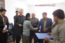 تجلیل شهردار پاوه از کارگران نمونه شهرداری پاوه و معلمان 