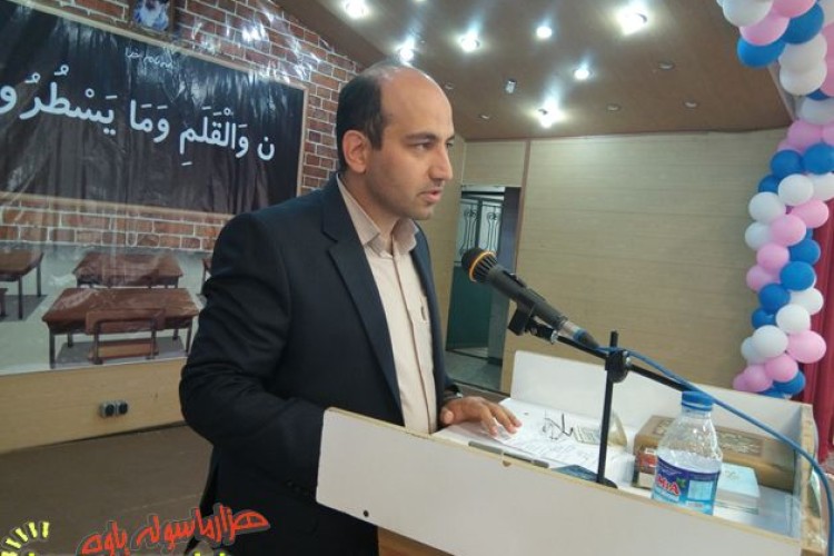 استفاده از ابزارهاي فضاي رسانه اي، آسيب هاي اجتماعي را براي دانش آموزان به وجود آورده است