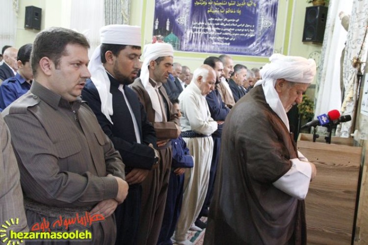 نماز باشکوه عید سعید فطر در پاوه اقامه شد