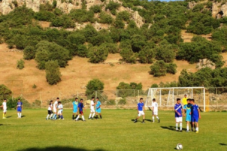  اردوی استعدادیابی فوتبال منطقه پنج کشور در پاوه آغاز شد