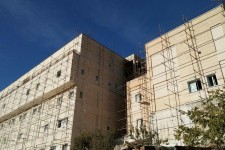 وعده های افتتاح یک بیمارستان در یک دهه