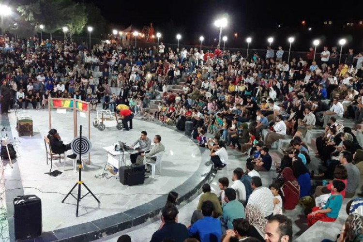 برگزاری برنامه های جنگ شادی در پاوه