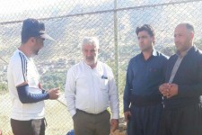 رئیس هیئت فوتبال استان کرمانشاه از زمین چمن روستای نُسمه پاوه بازدید کرد