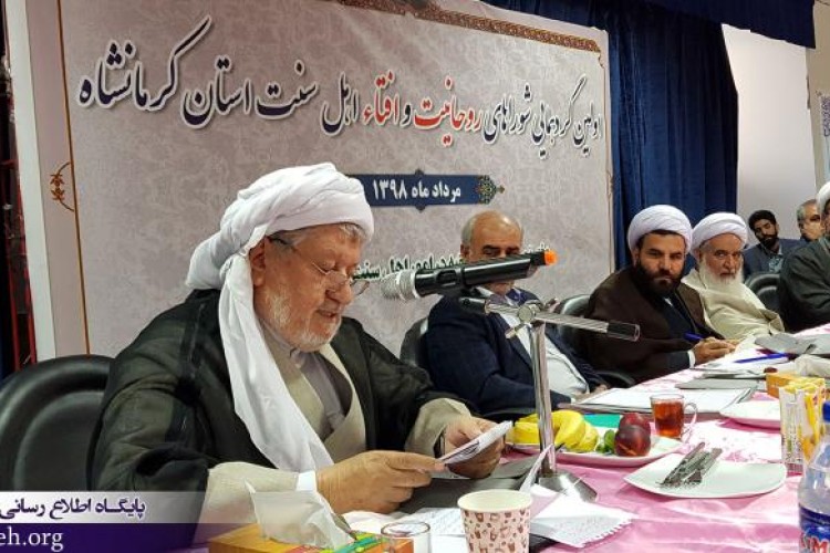 ماموستا قادری : اگر ما روحانیون عِلماً، فکراً و عملاً مسلح نباشیم، سنگرها را از ما خواهند گرفت