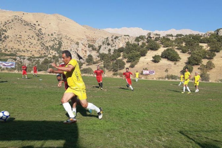  اولین دوره جام سیروس با قهرمانی پاوه به پایان رسید+تصاویر