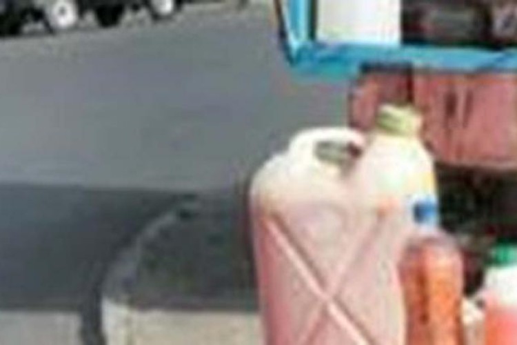 انفجار بنزین در هانه گرمله سه نفر مصدوم برجای گذاشت