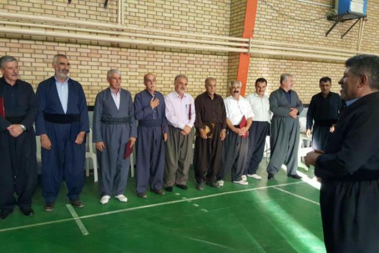 مراسم تجلیل از پیشکسوتان والیبال در پاوه برگزار شد 