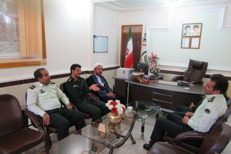 دیدار فرمانده سپاه ناحیه پاوه با فرمانده نیروی انتظامی 
