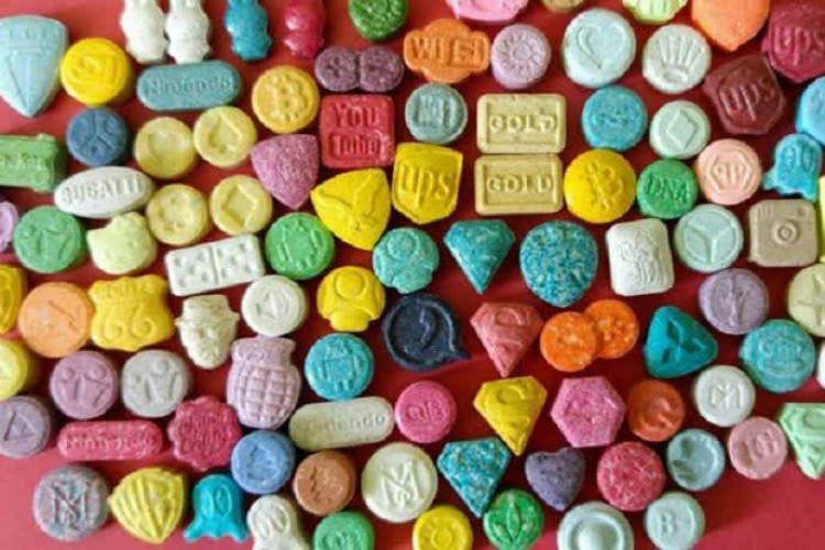 کشف 884 هزار حبه قرص روانگردان در ثلاث باباجانی  