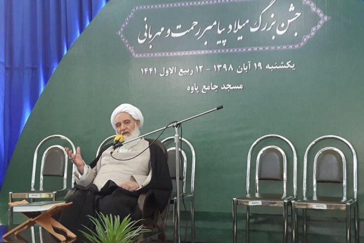 کفر جهانی با فکر جوانای ما کار دارد/ دشمن با پشتوانه دین و وحدت نمی تواند بجنگد