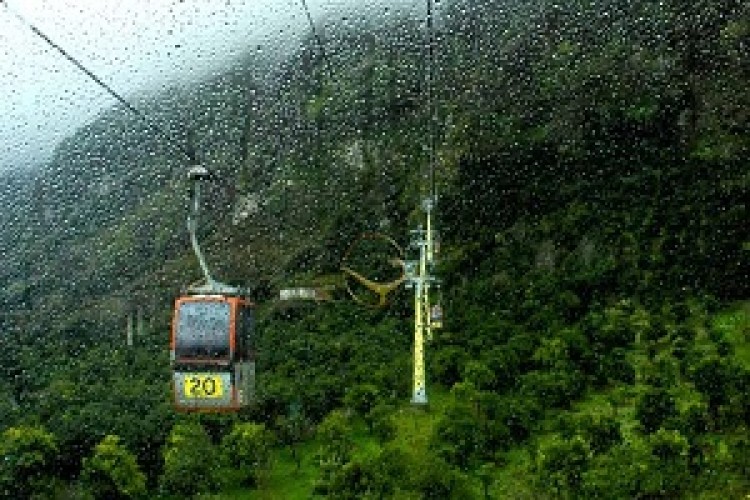 احداث تله کابین پاوه موانعی پیش‌ رو دارد 