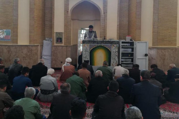 مسؤلین نباید با اجرای نسنجیده برخی طرح ها ، فشار اقتصادی بر مردم را بیشتر کنند