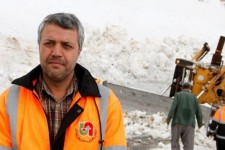 تردد در جاده‌های پاوه، با زنجیرچرخ امکان‌پذیر است