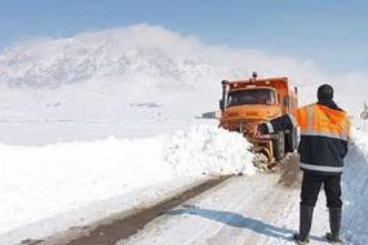 بازگشایی 35 راه ارتباطي روستايي در پاوه